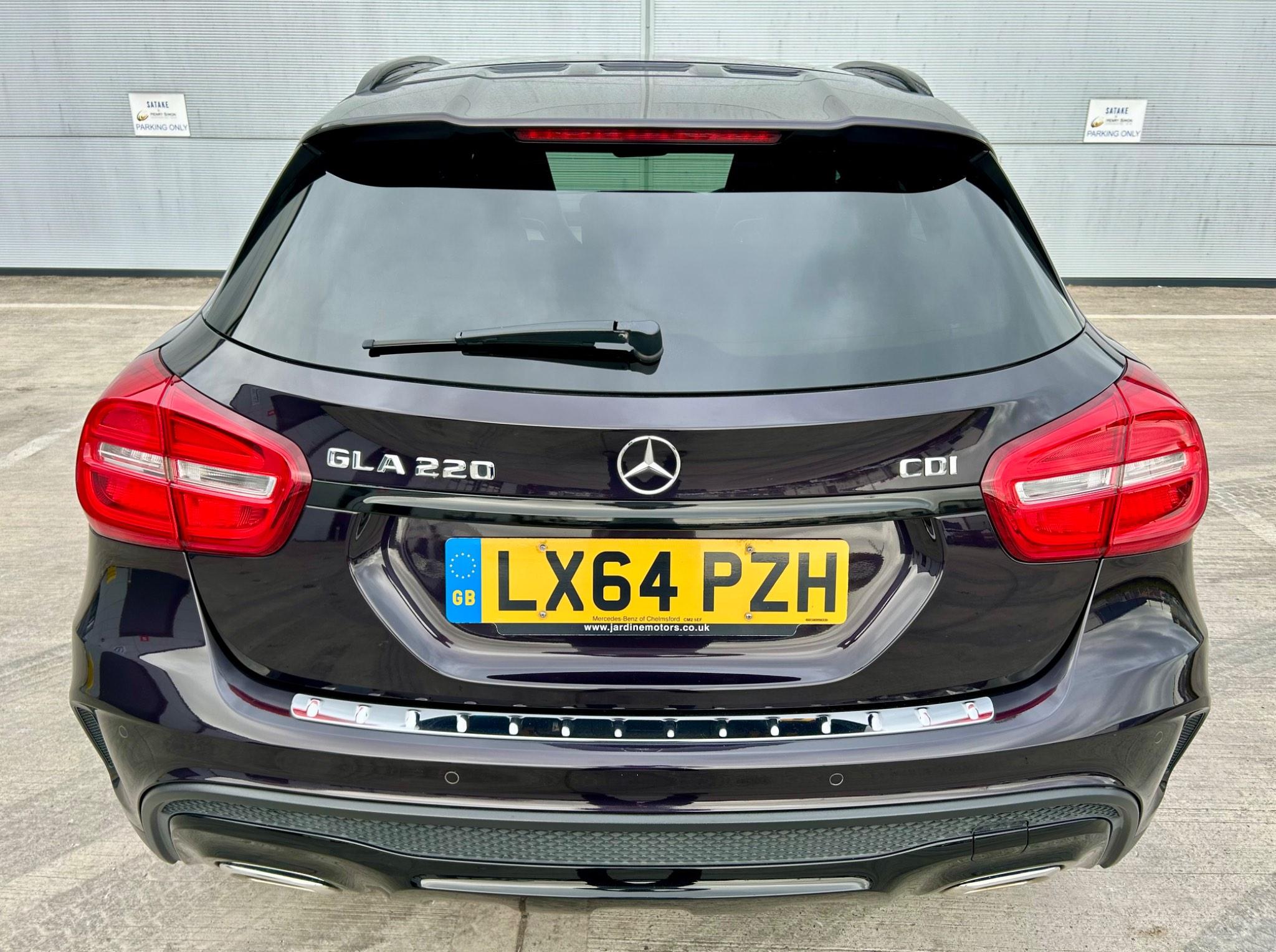 Mercedes-Benz Gla view 4
