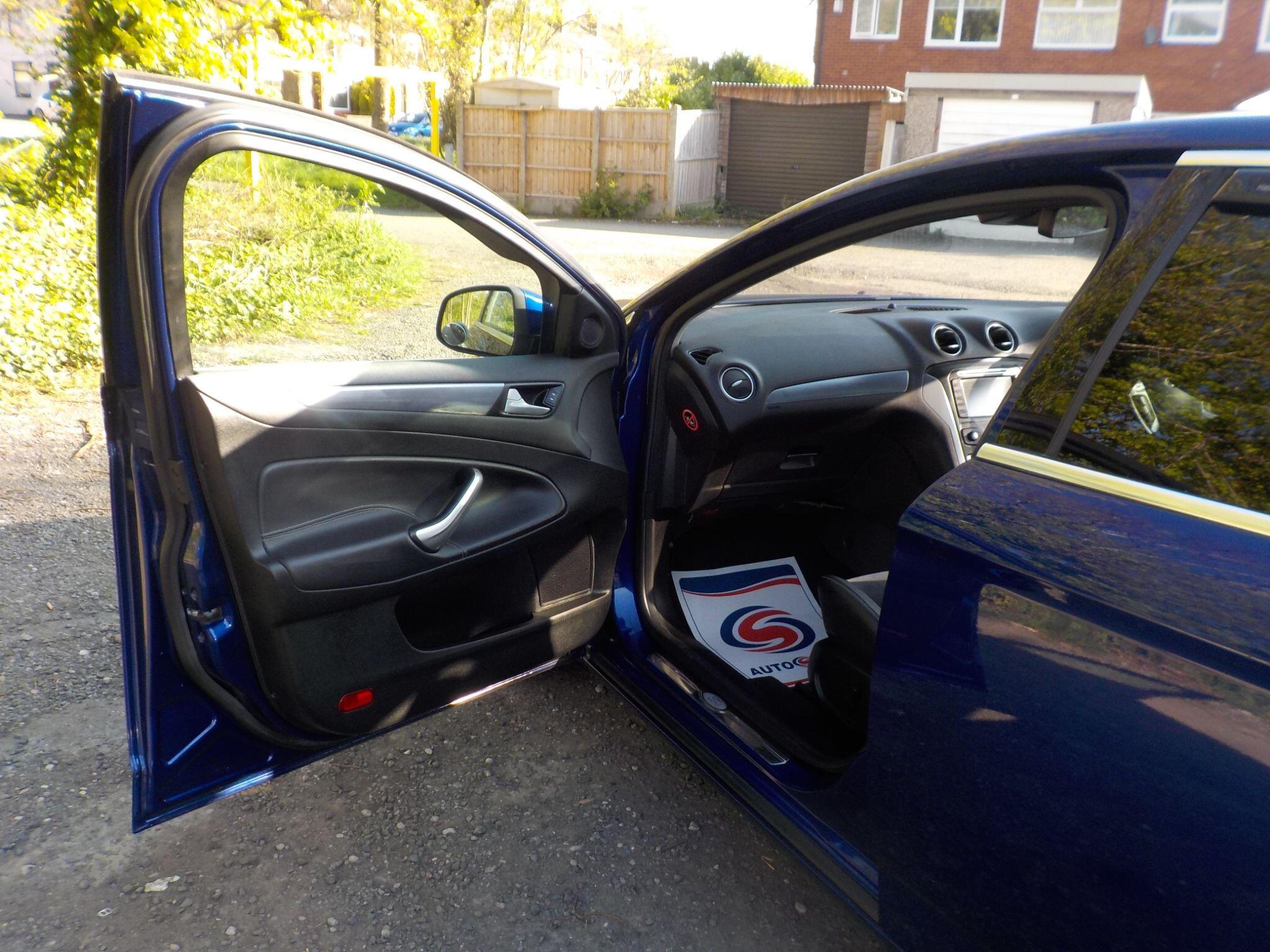 Ford Mondeo 2.0 TDCi Titanium X Business Edition Powershift Euro 5 5dr