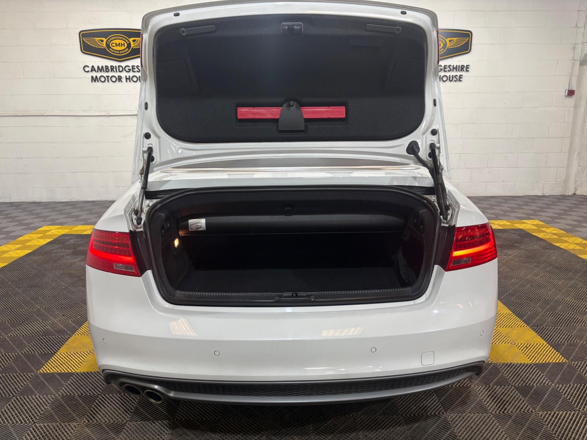 Audi A5 Cabriolet view 46