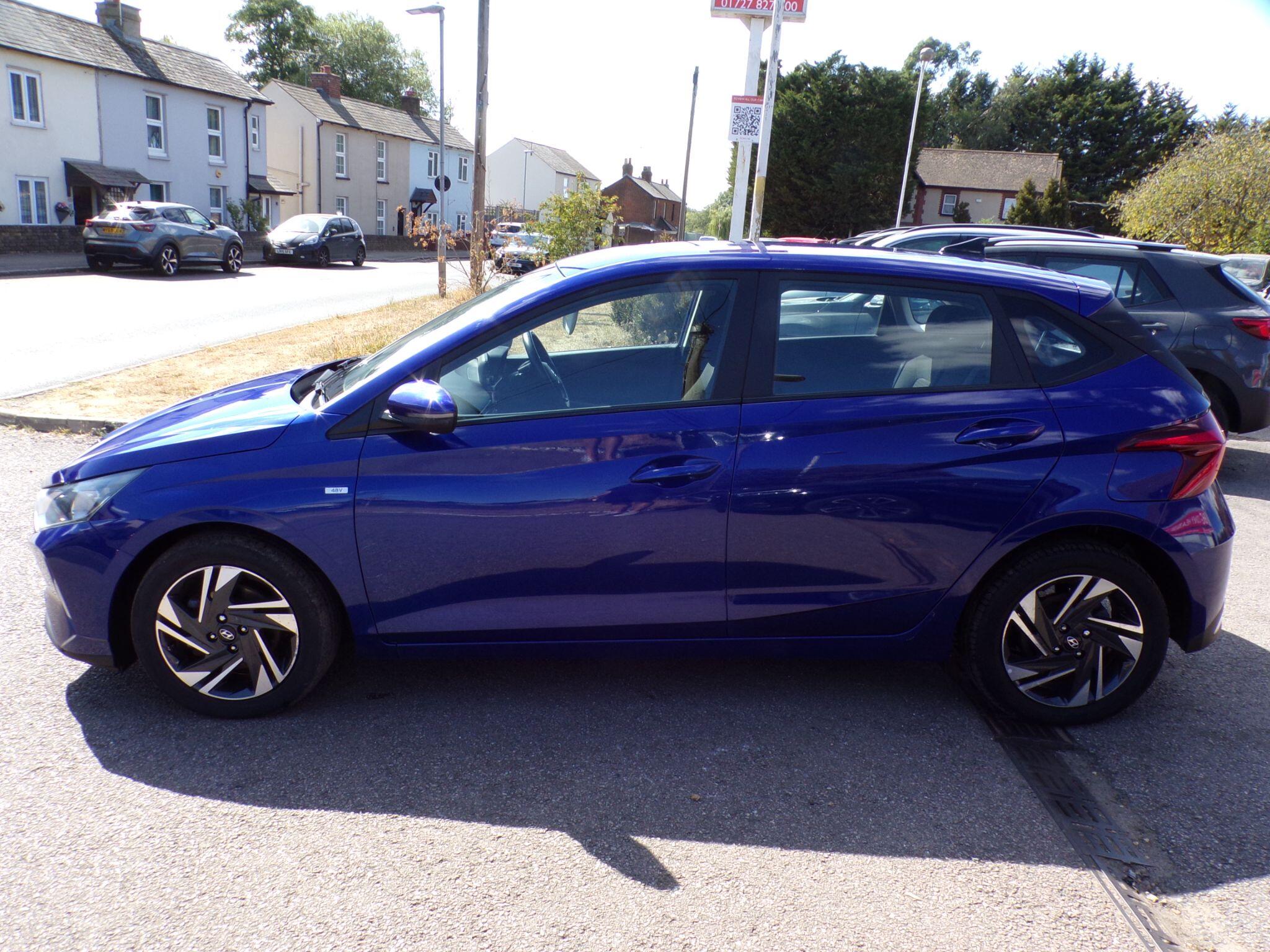 Hyundai i20 view 5