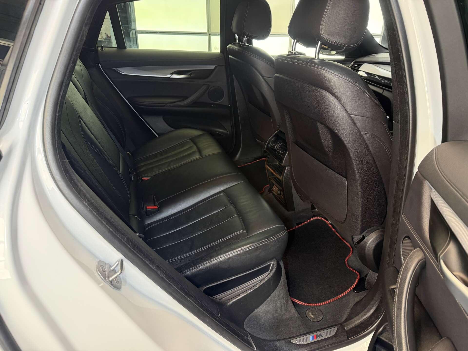 BMW X6 view 15