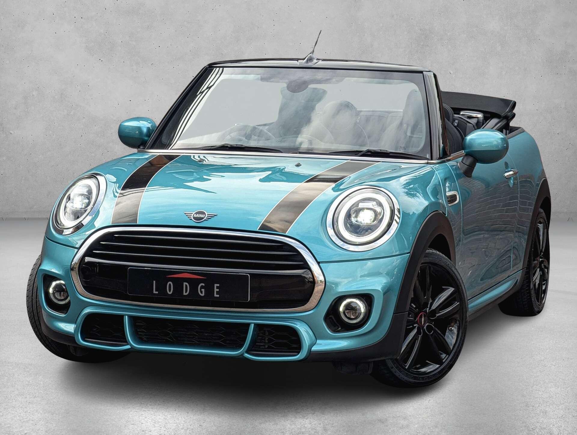 Mini Convertible view 3