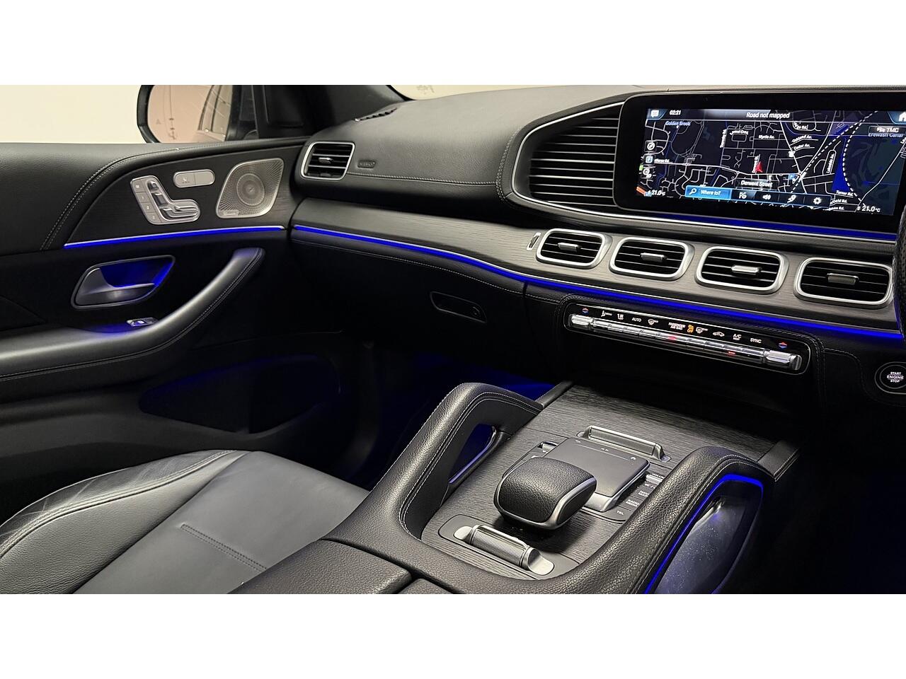 Mercedes-Benz GLE view 23