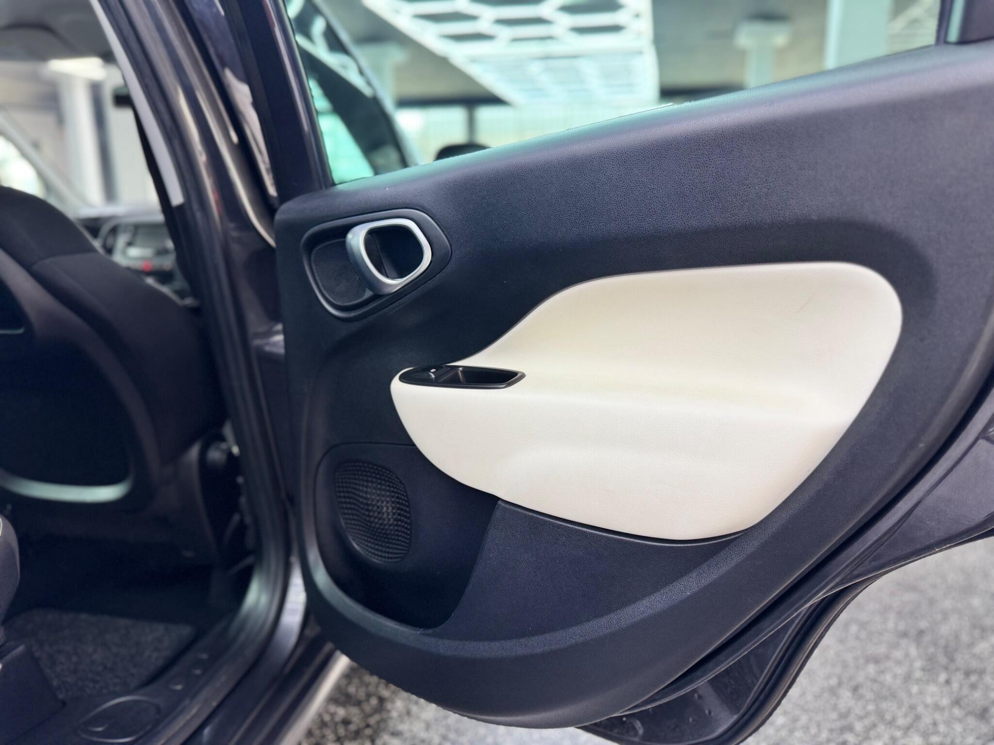Fiat 500l view 32