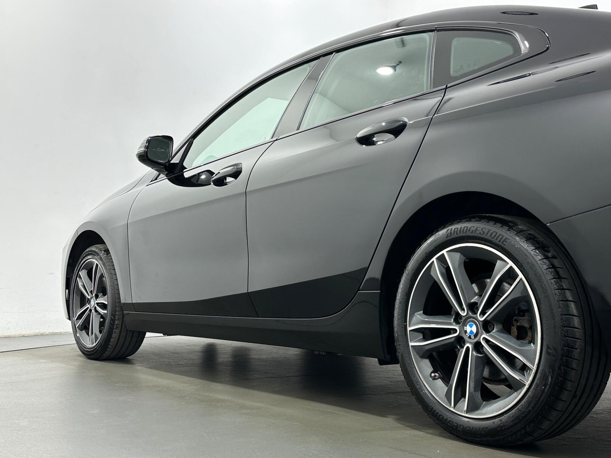 BMW 2 Series view 50
