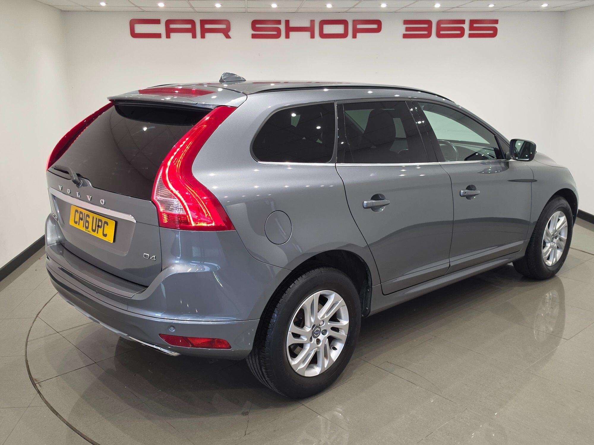 Volvo XC60 view 9