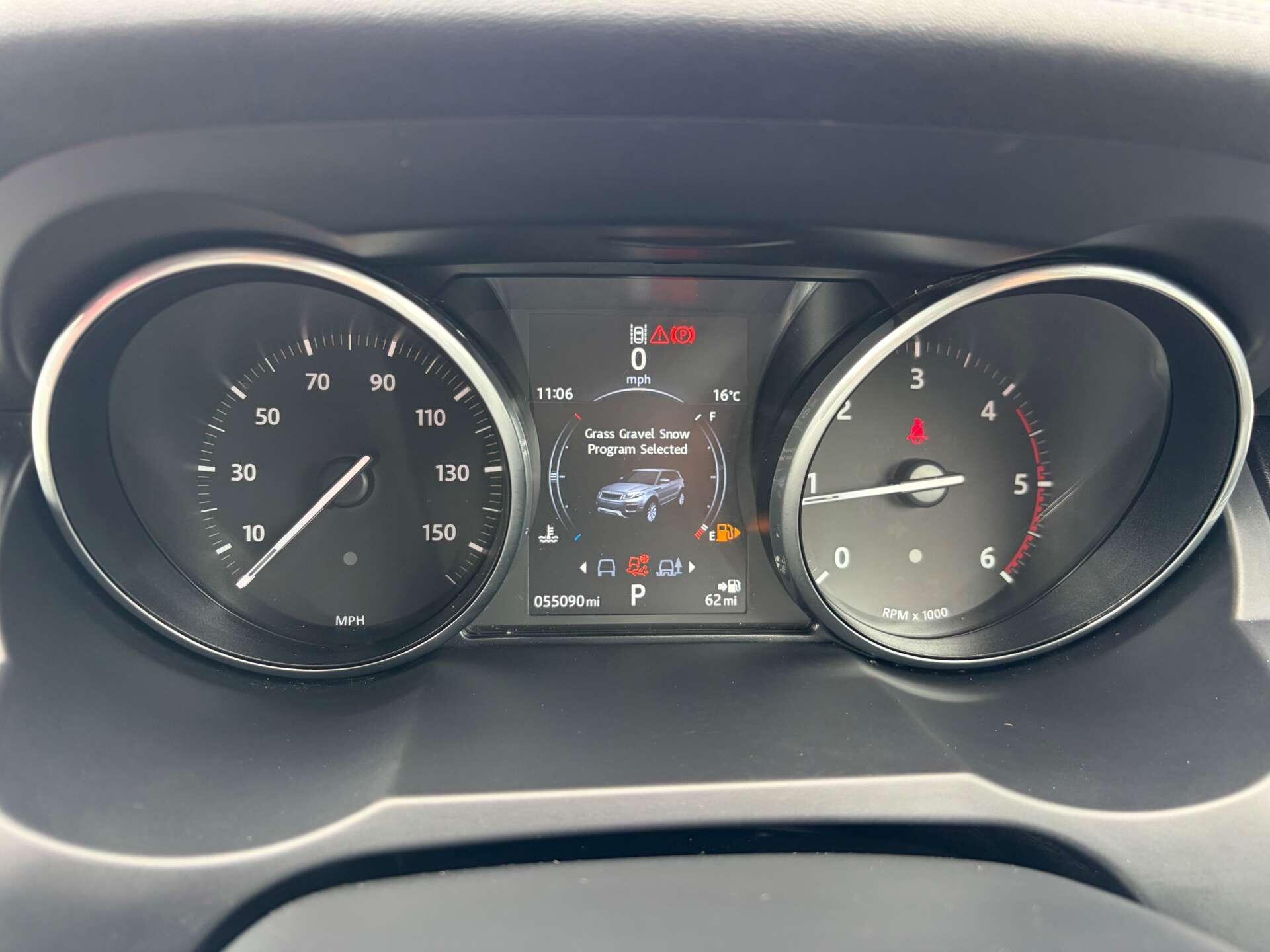 Land Rover Range Rover Evoque view 44