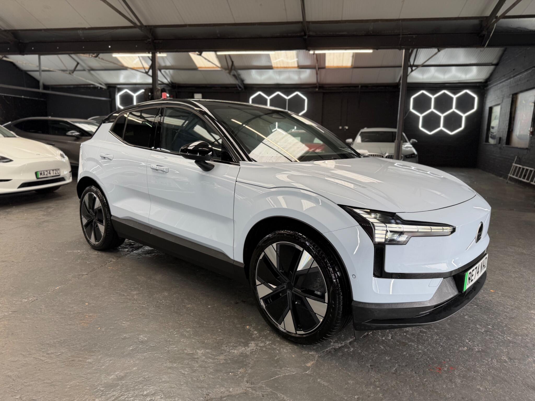 Volvo Ex30 view 5