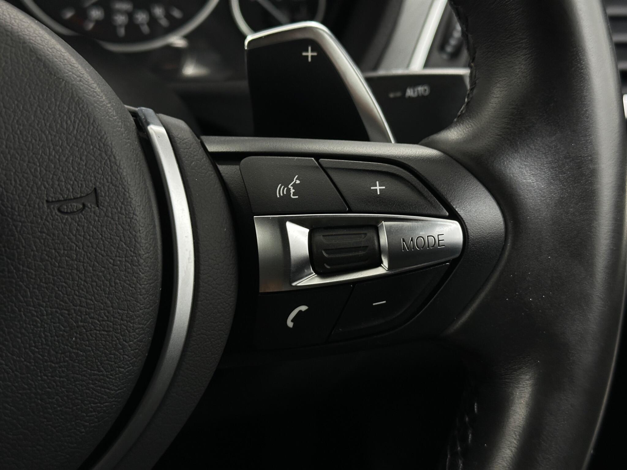 BMW 3 Series view 16