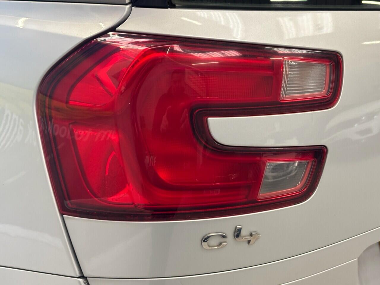 Citroen Grand C4 Picasso view 51