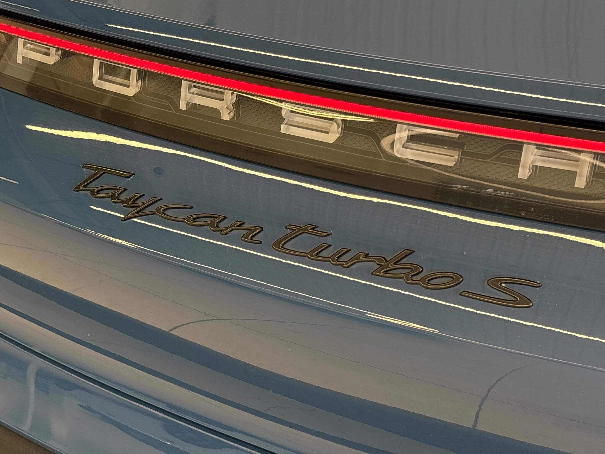 Porsche Taycan view 45