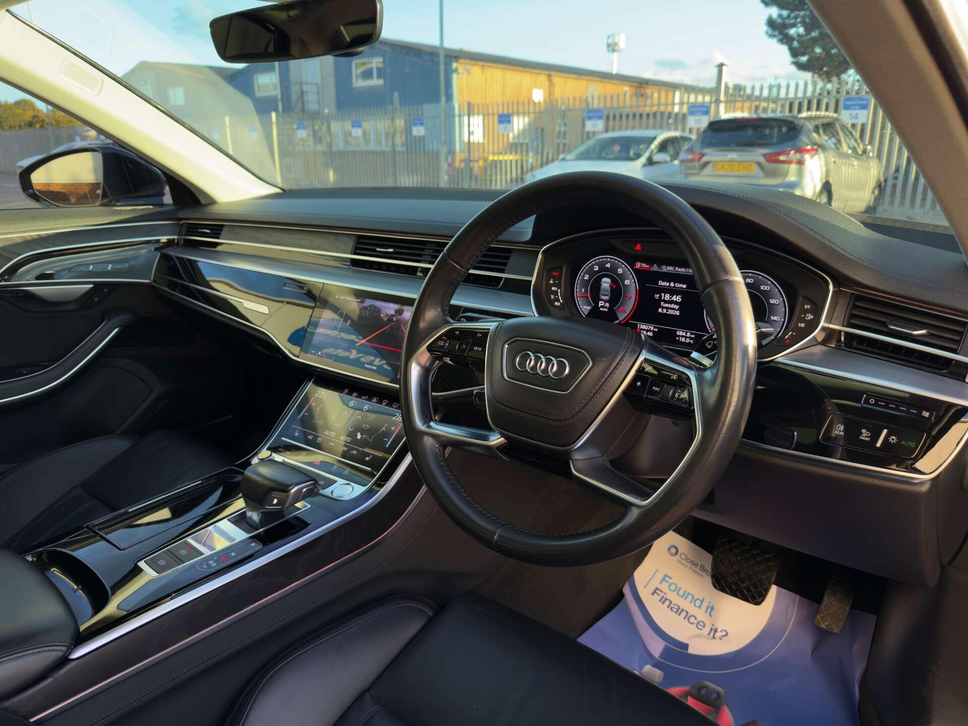 Audi A8 view 30