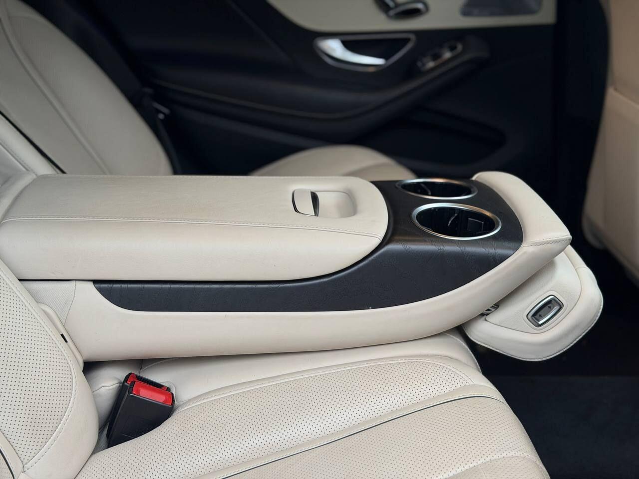 Mercedes-Benz S-Class view 18