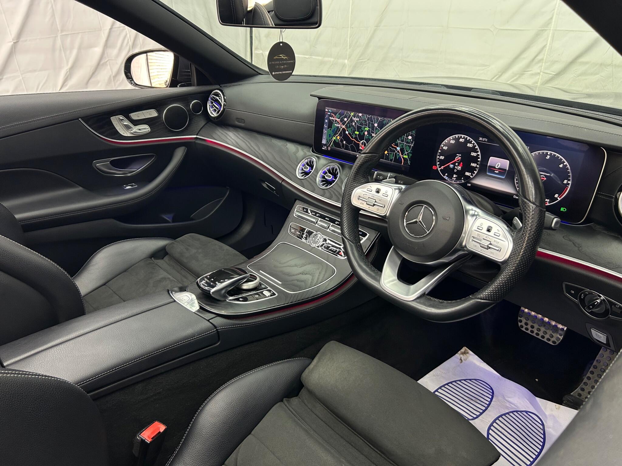 Mercedes-Benz E Class view 18