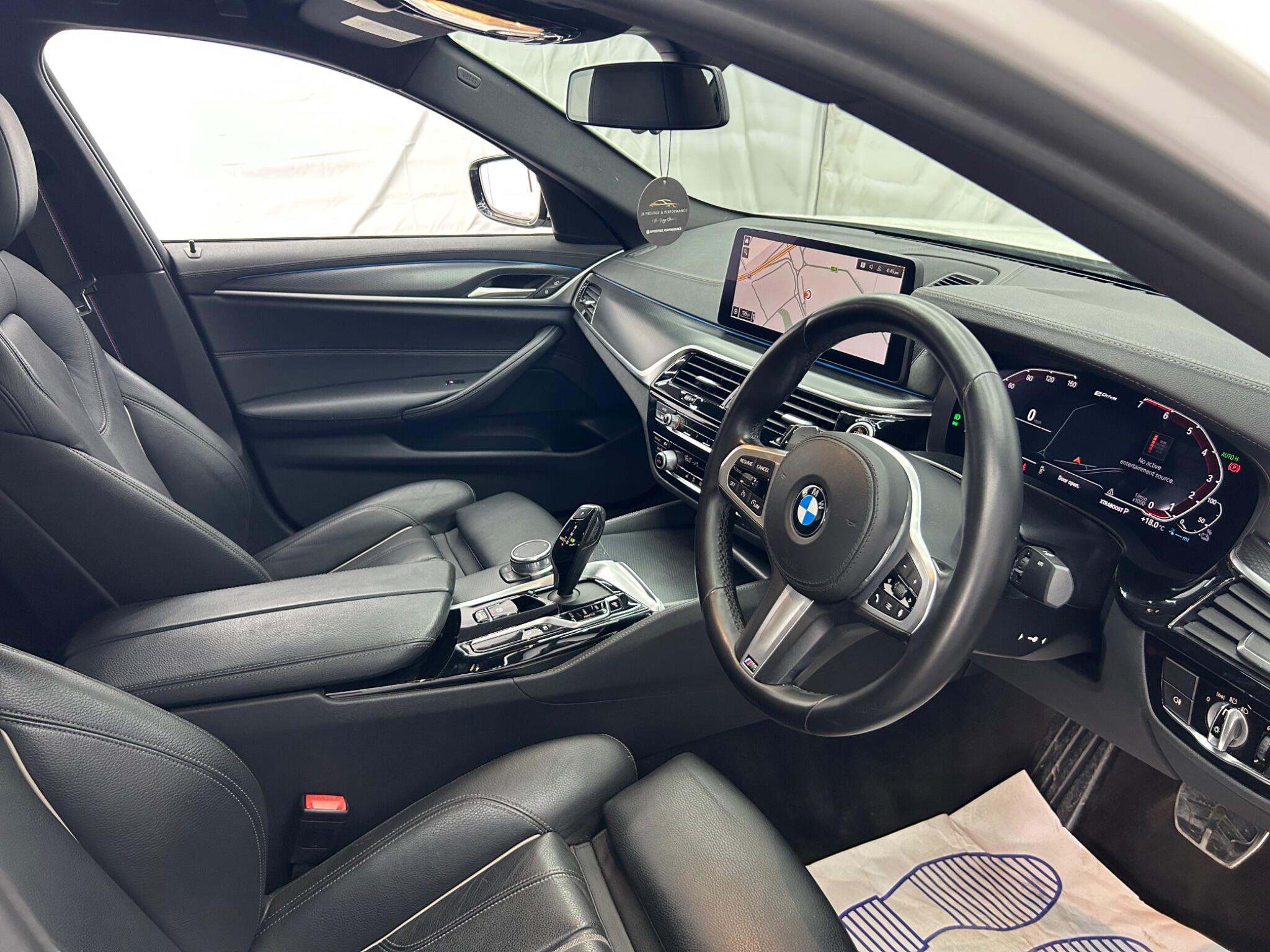 BMW 5 Series view 51