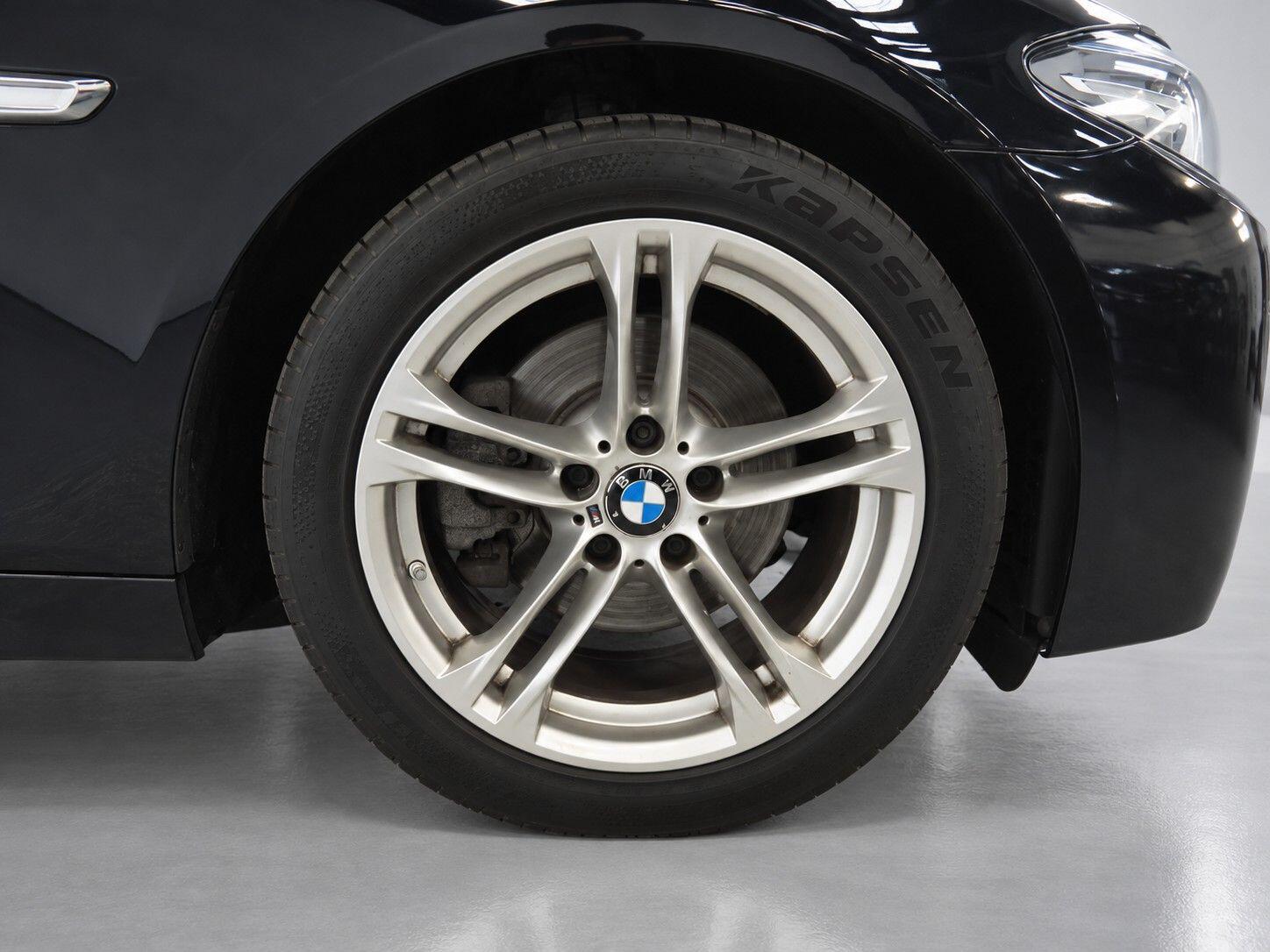 BMW 5 Series view 56