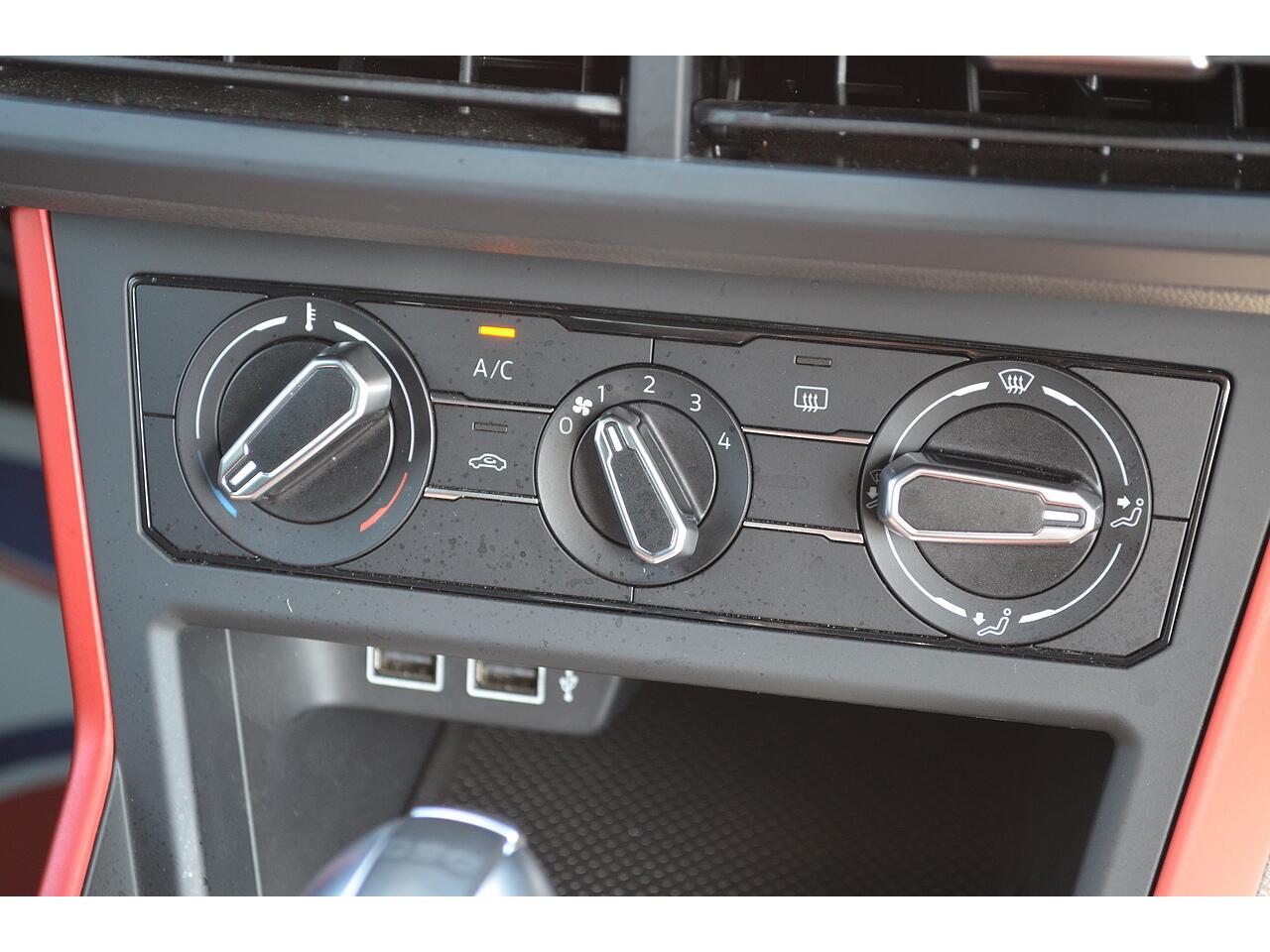Volkswagen Polo view 18