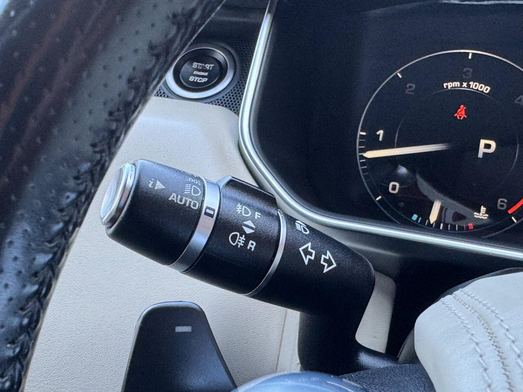Land Rover Range Rover Sport view 30