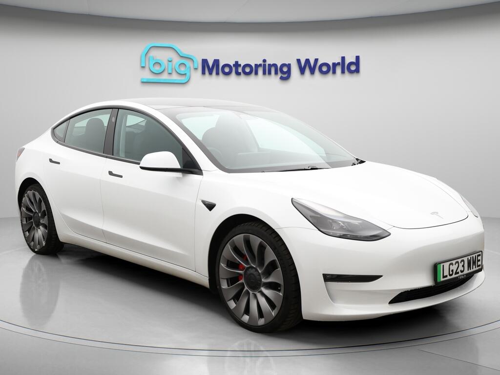 2023 Tesla Model 3 E Performance