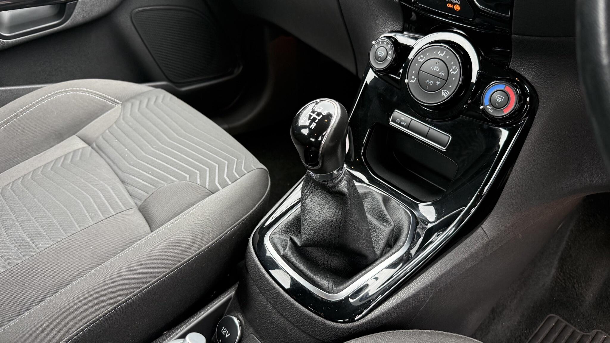 Ford Fiesta view 26