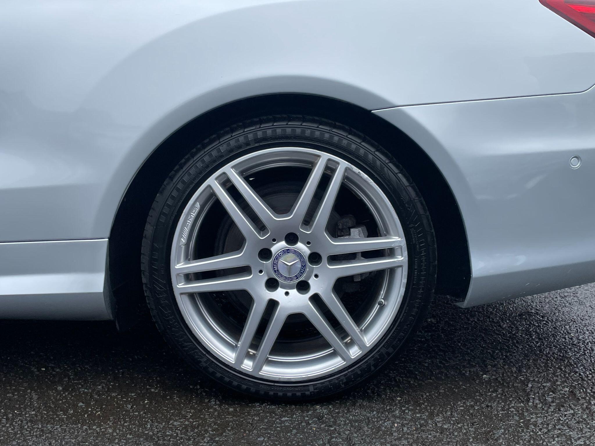 Mercedes-Benz E-Class view 12