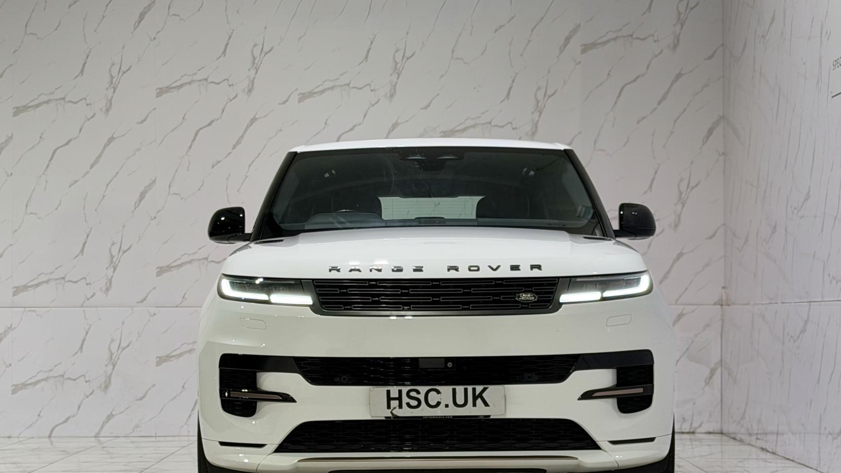 Land Rover Range Rover Sport view 2
