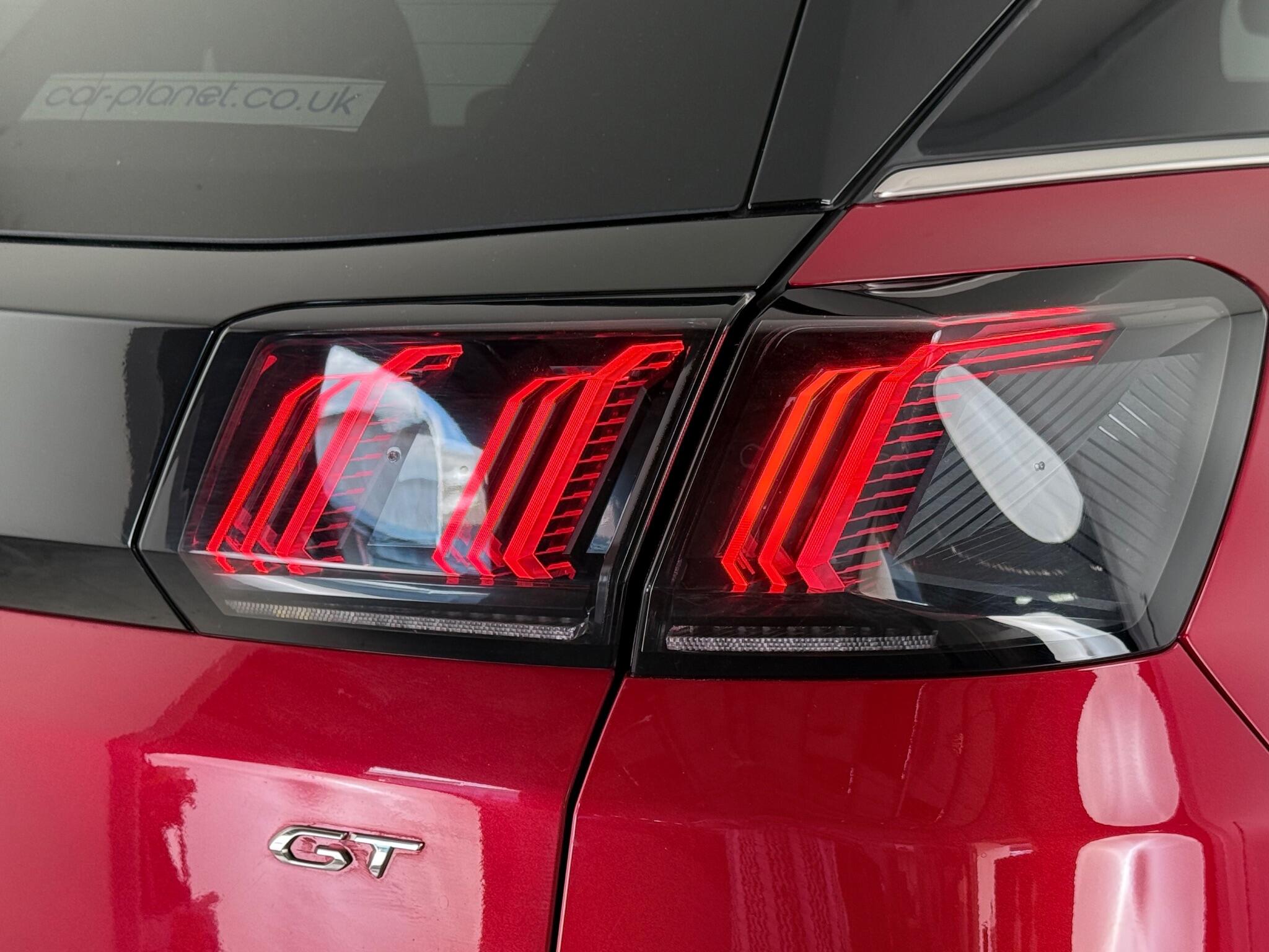 Peugeot 3008 view 10