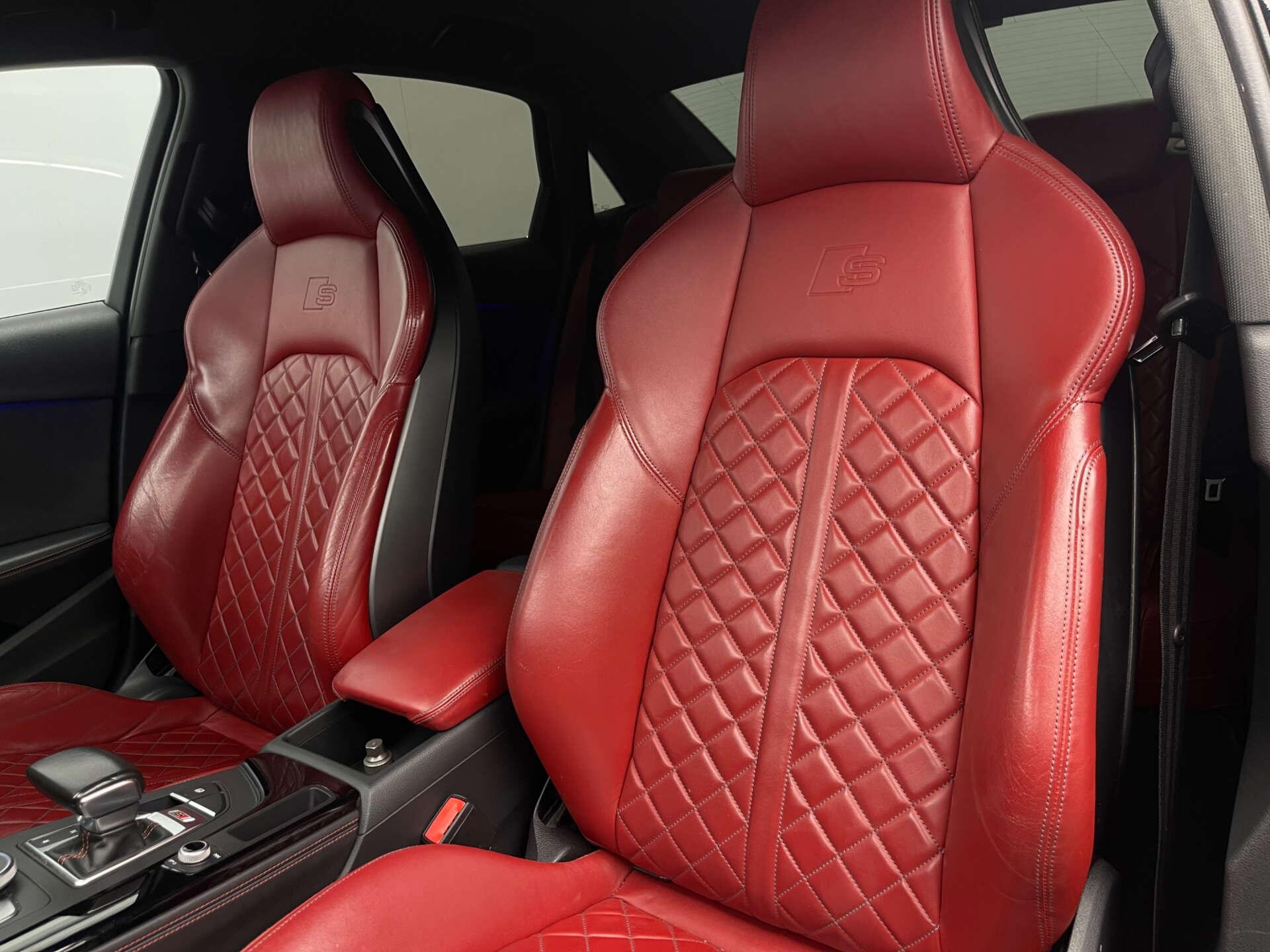 Audi S4 view 40