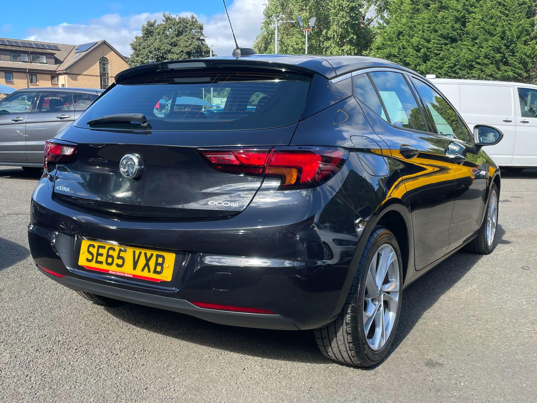 Vauxhall Astra view 13