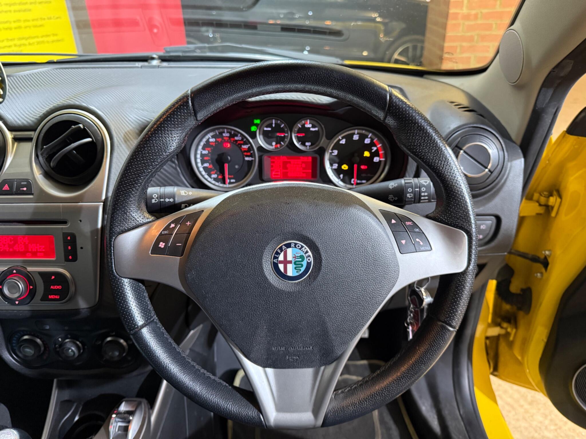 2009 Alfa Romeo MiTo image 25