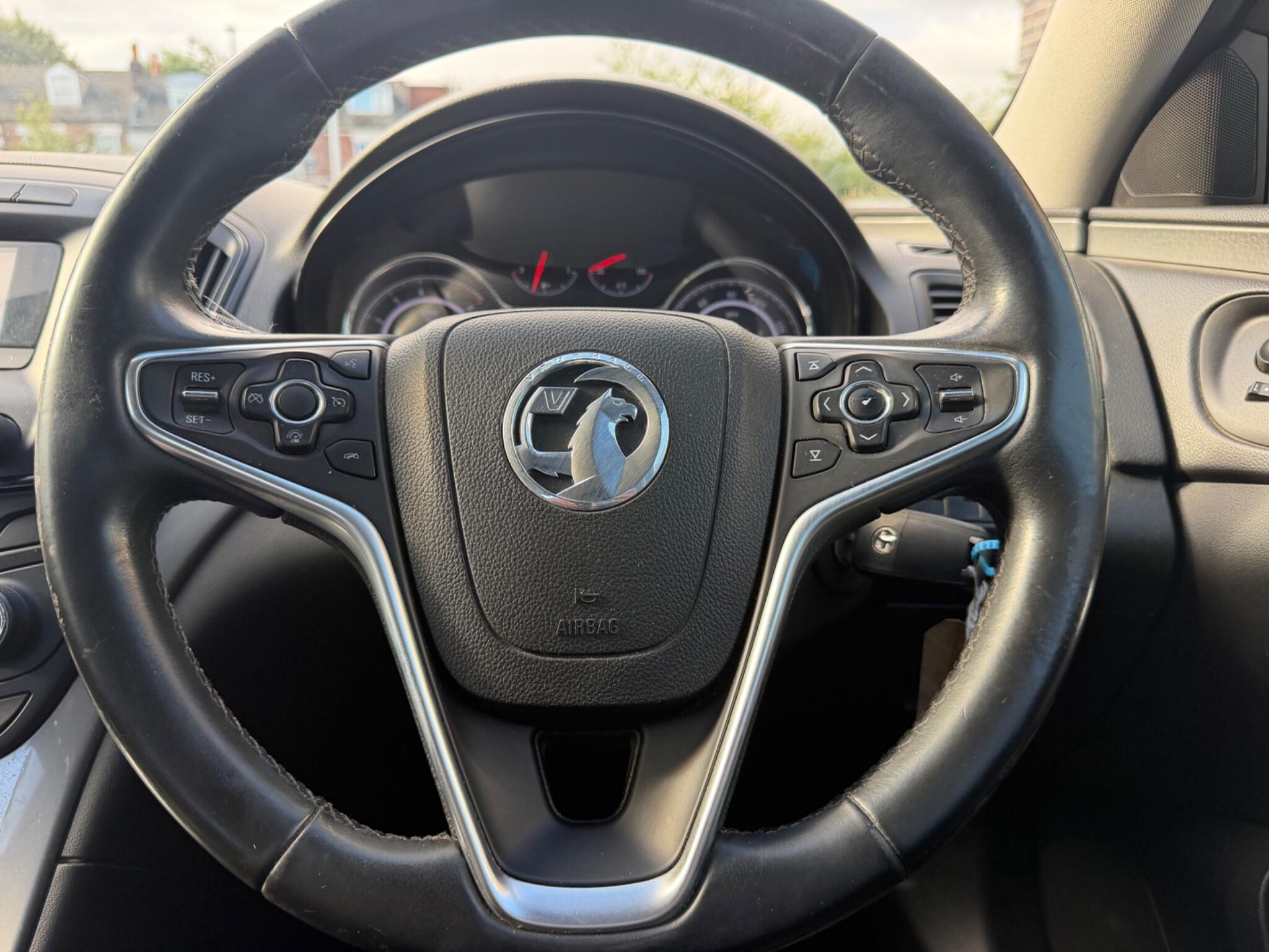 Vauxhall Insignia view 29