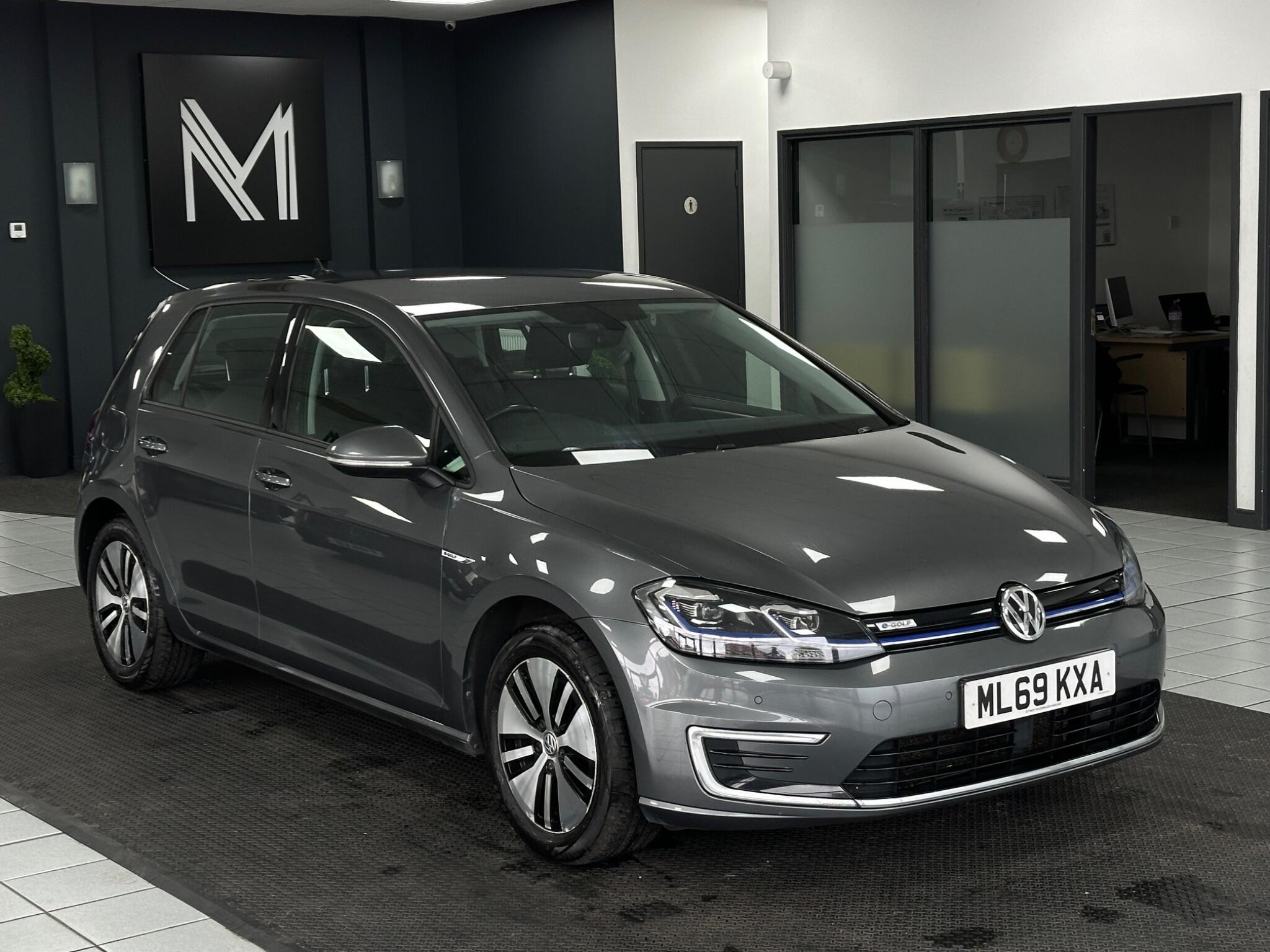 Volkswagen E-Golf view 2