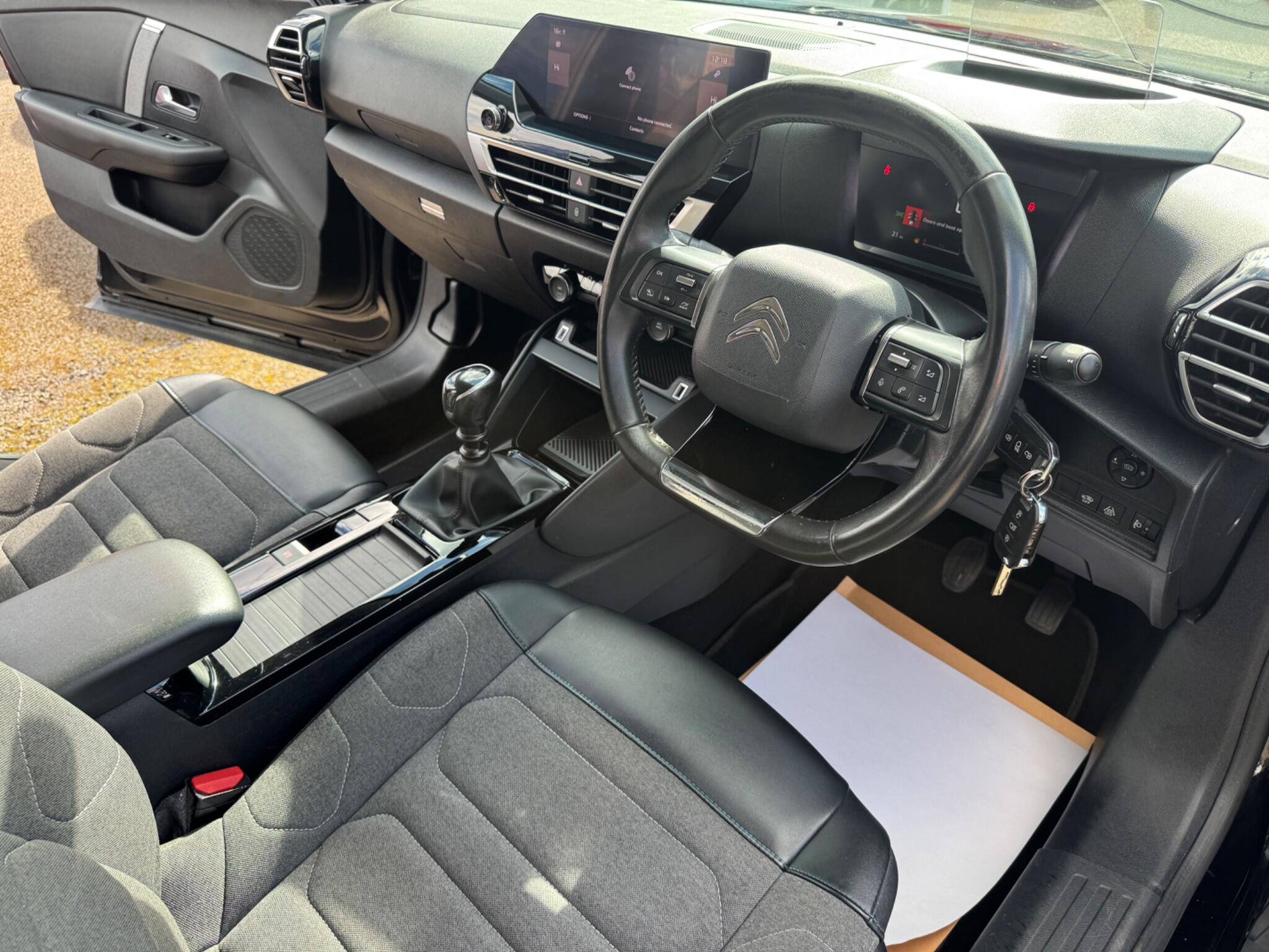 Citroen C4 view 17