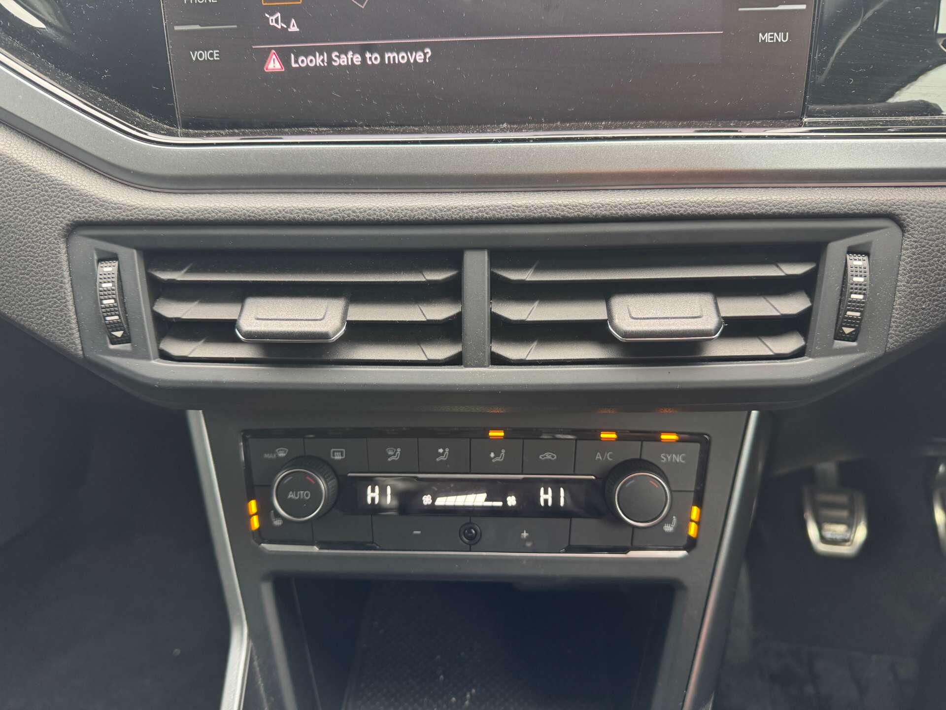 Volkswagen Polo view 23