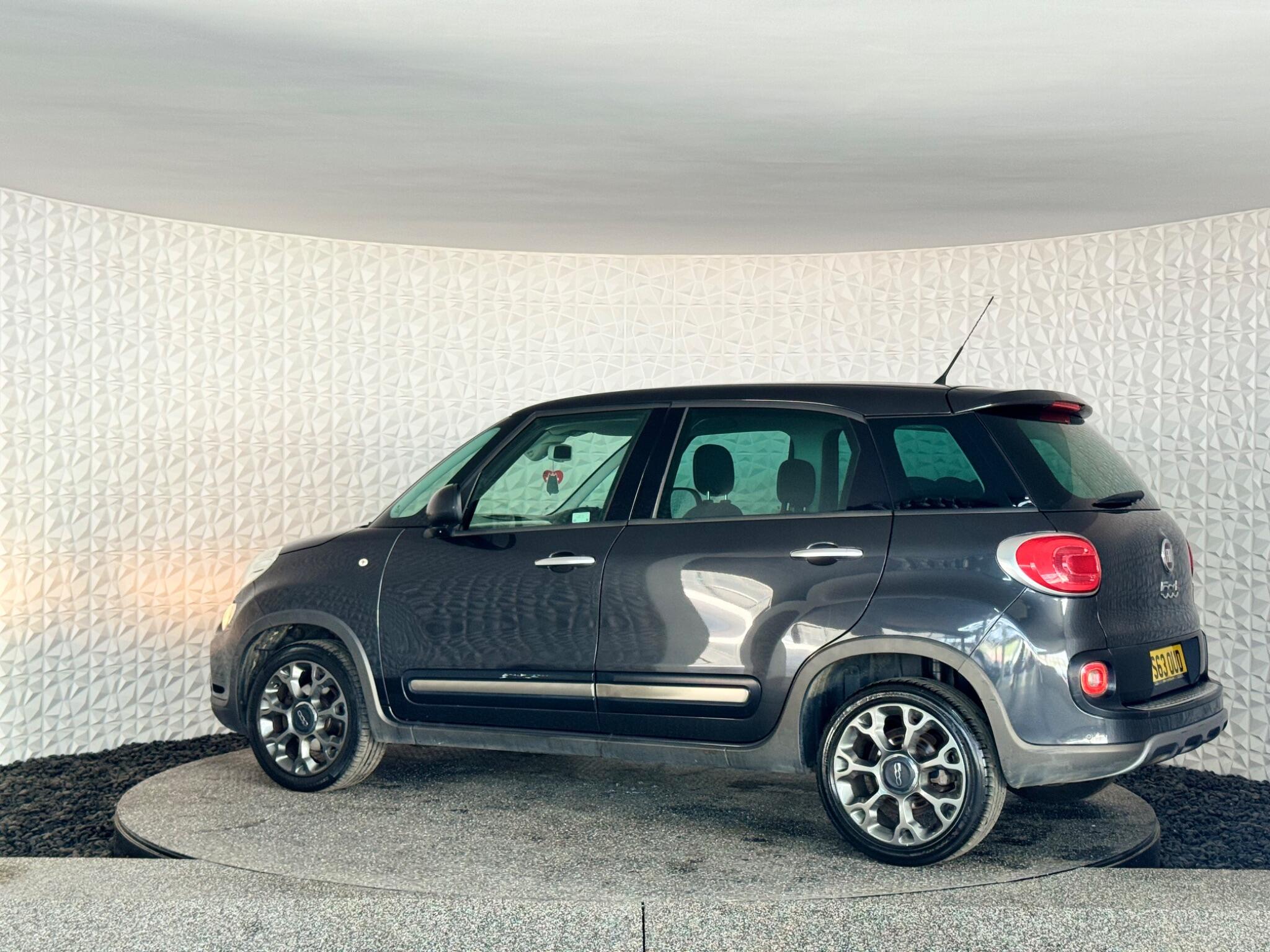 Fiat 500l view 18