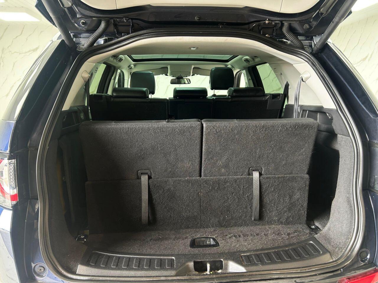 Land Rover Discovery Sport view 24