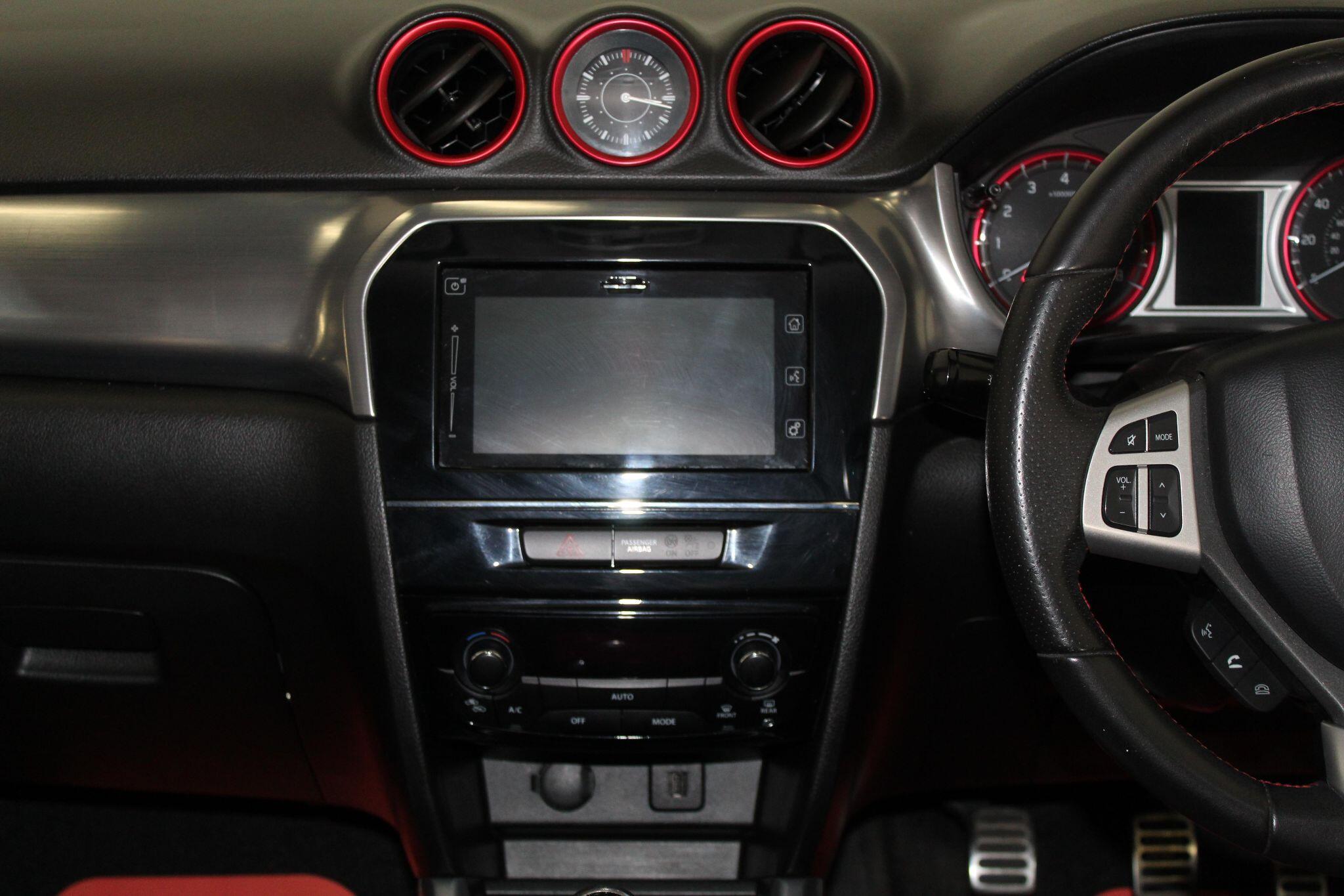 Suzuki Vitara view 33