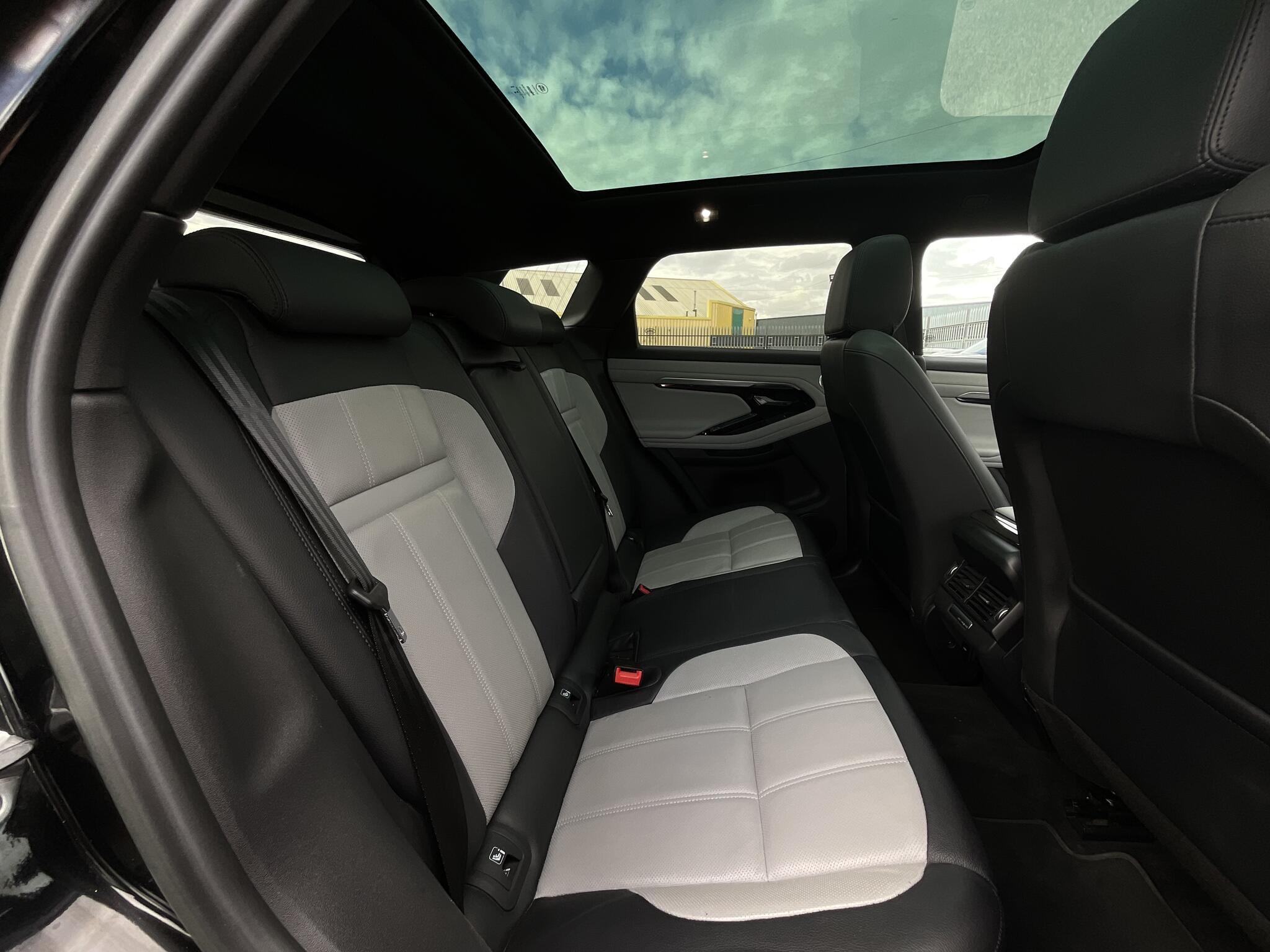 Land Rover Range Rover Evoque view 11