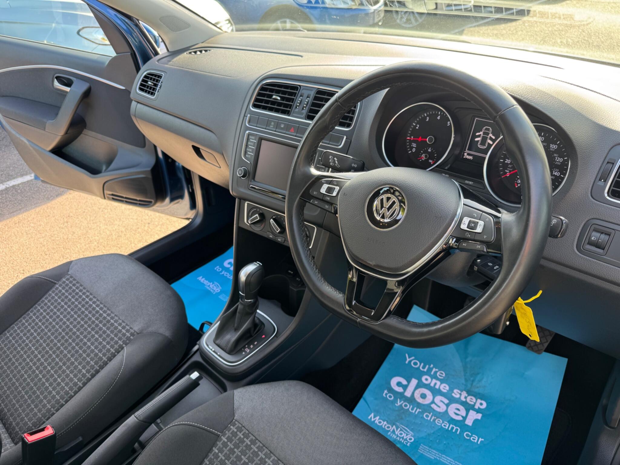 Volkswagen Polo view 19