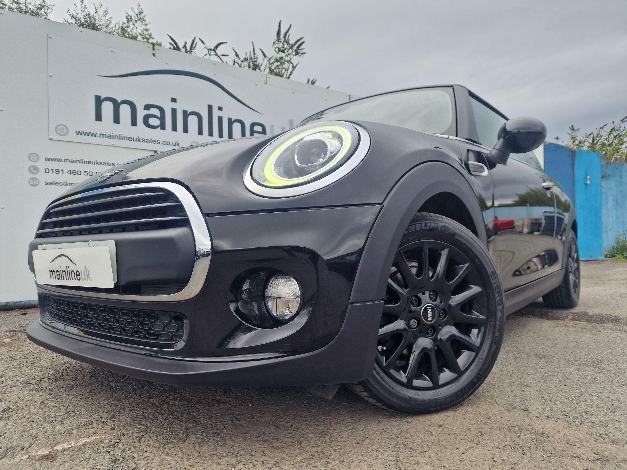Mini Hatch view 11