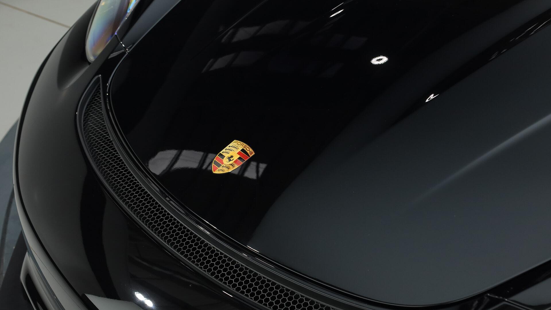 Porsche Cayman view 42