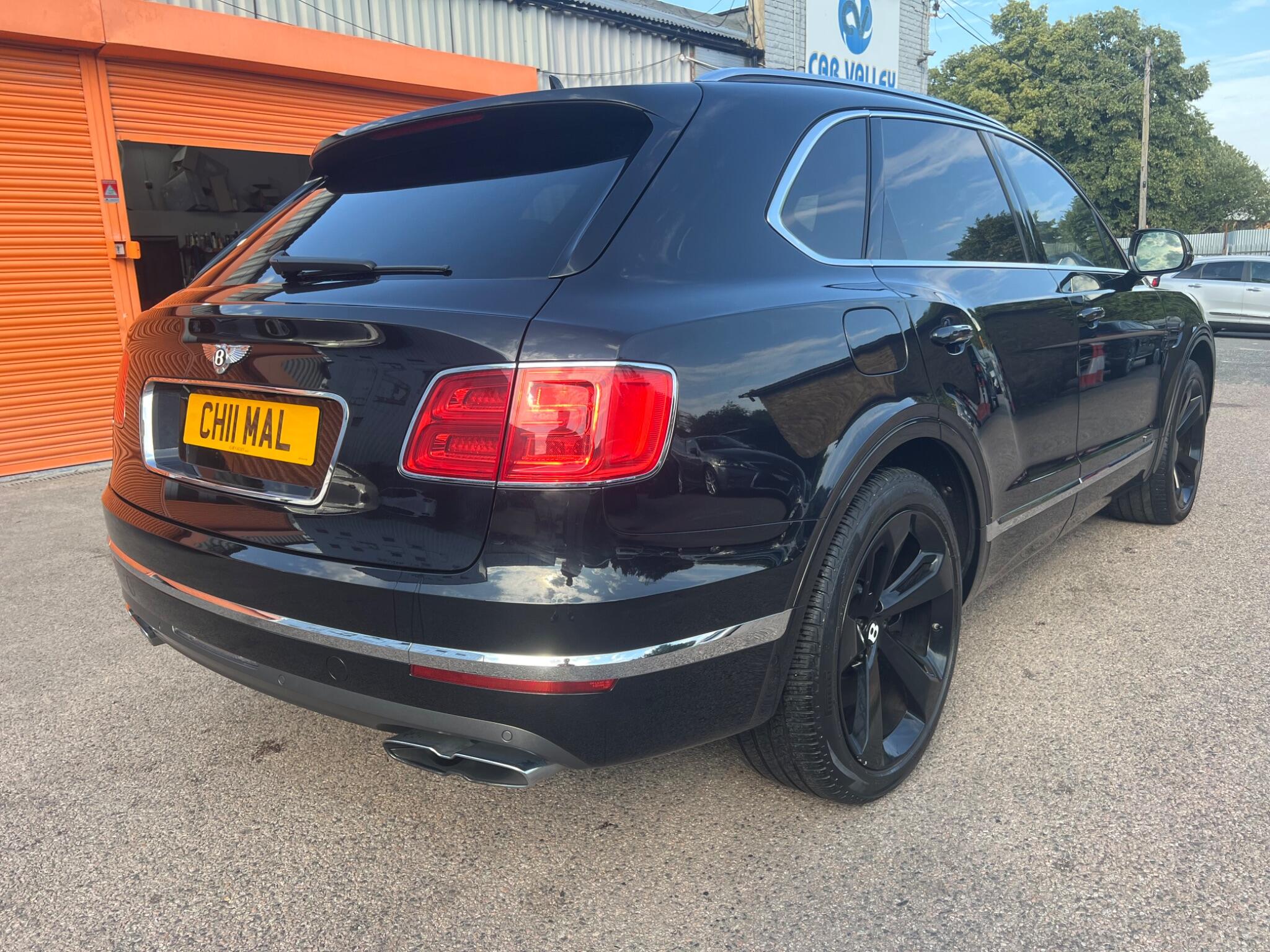 Bentley Bentayga view 6