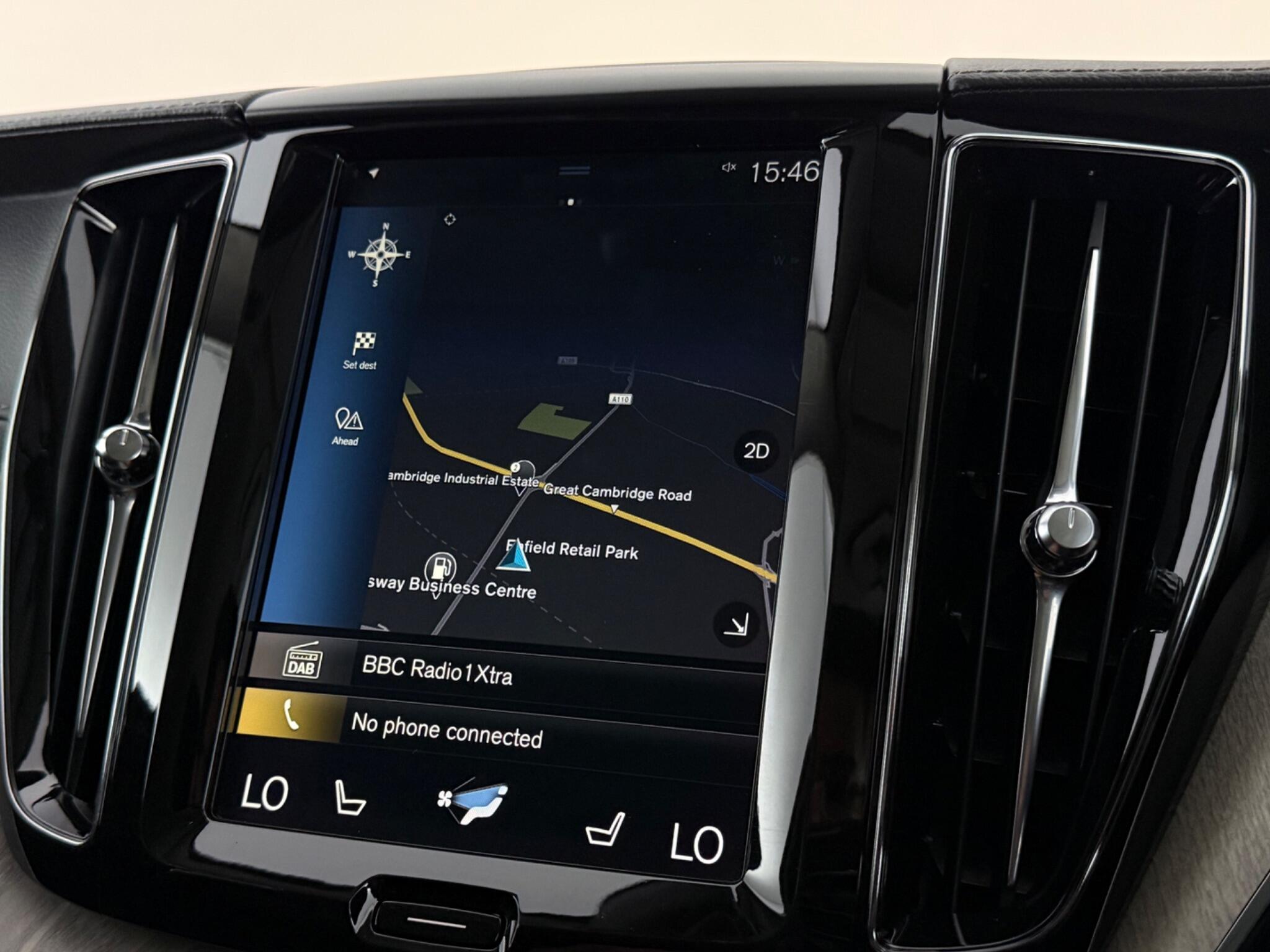 Volvo XC60 view 30