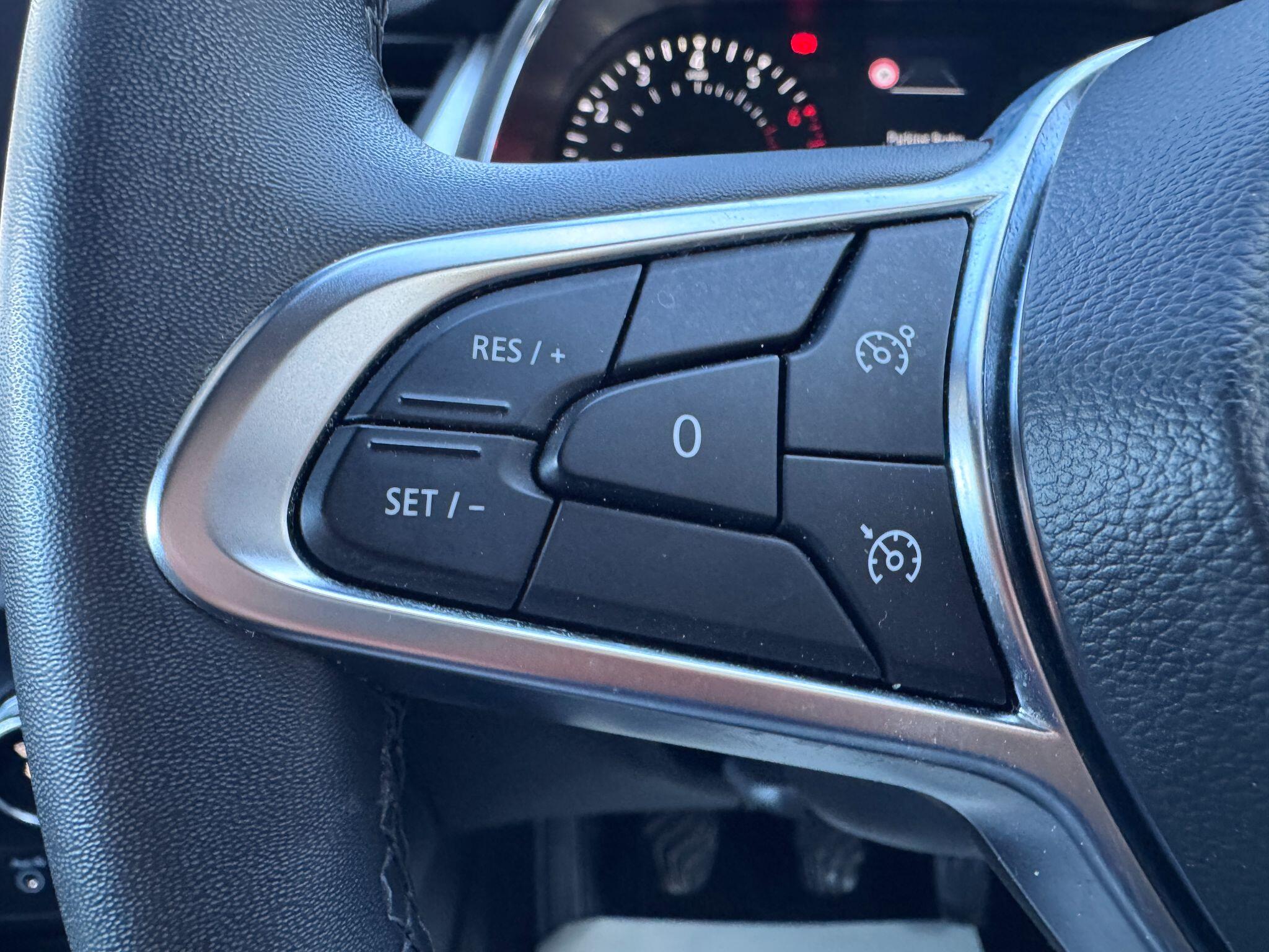 2022 Renault Captur 1.0 TCe Iconic Euro 6 (s/s) 5dr • 20,000 miles image 42