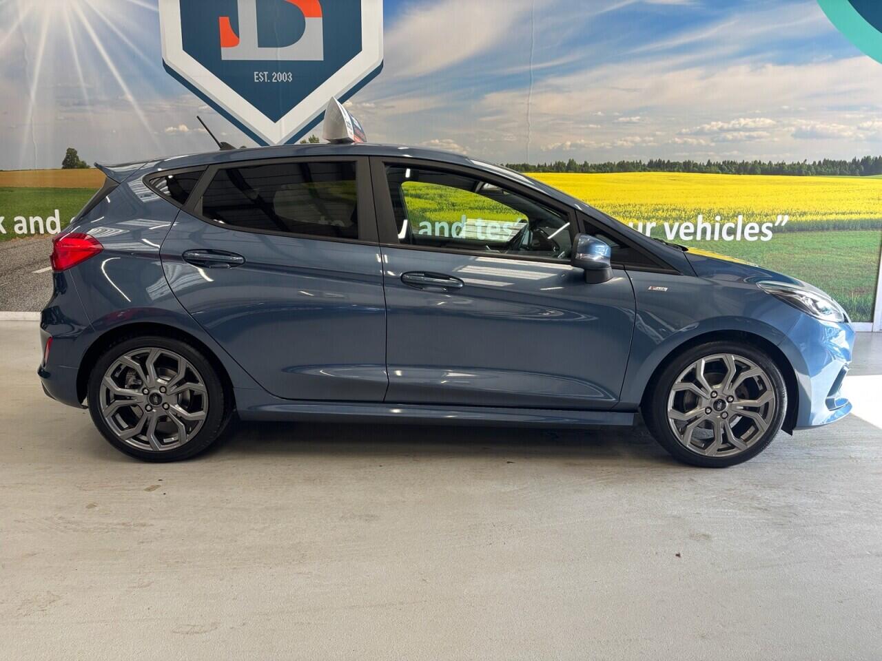 Ford Fiesta view 4
