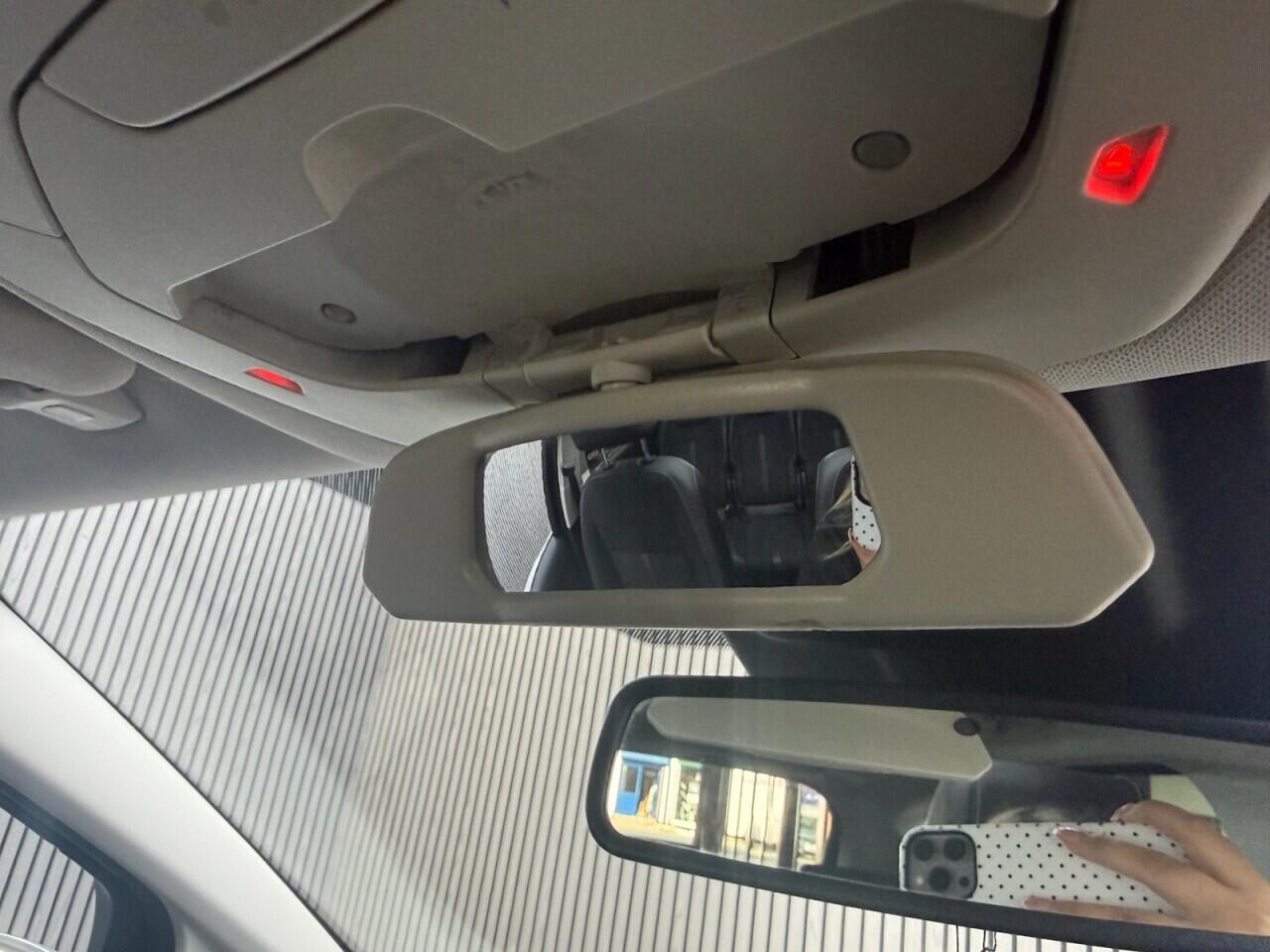 Ford C-Max view 24