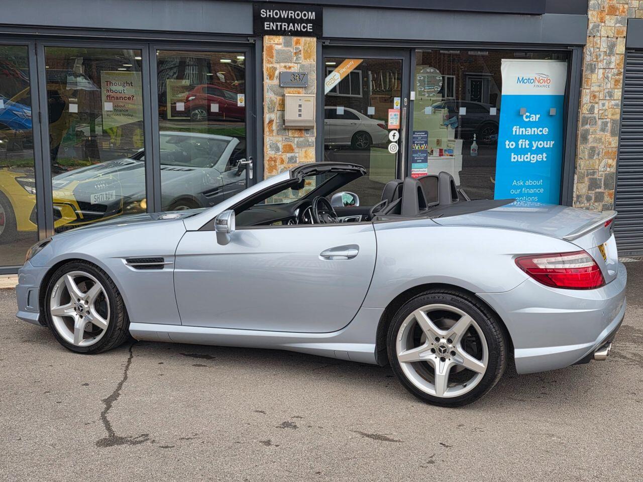 Mercedes-Benz SLK view 35