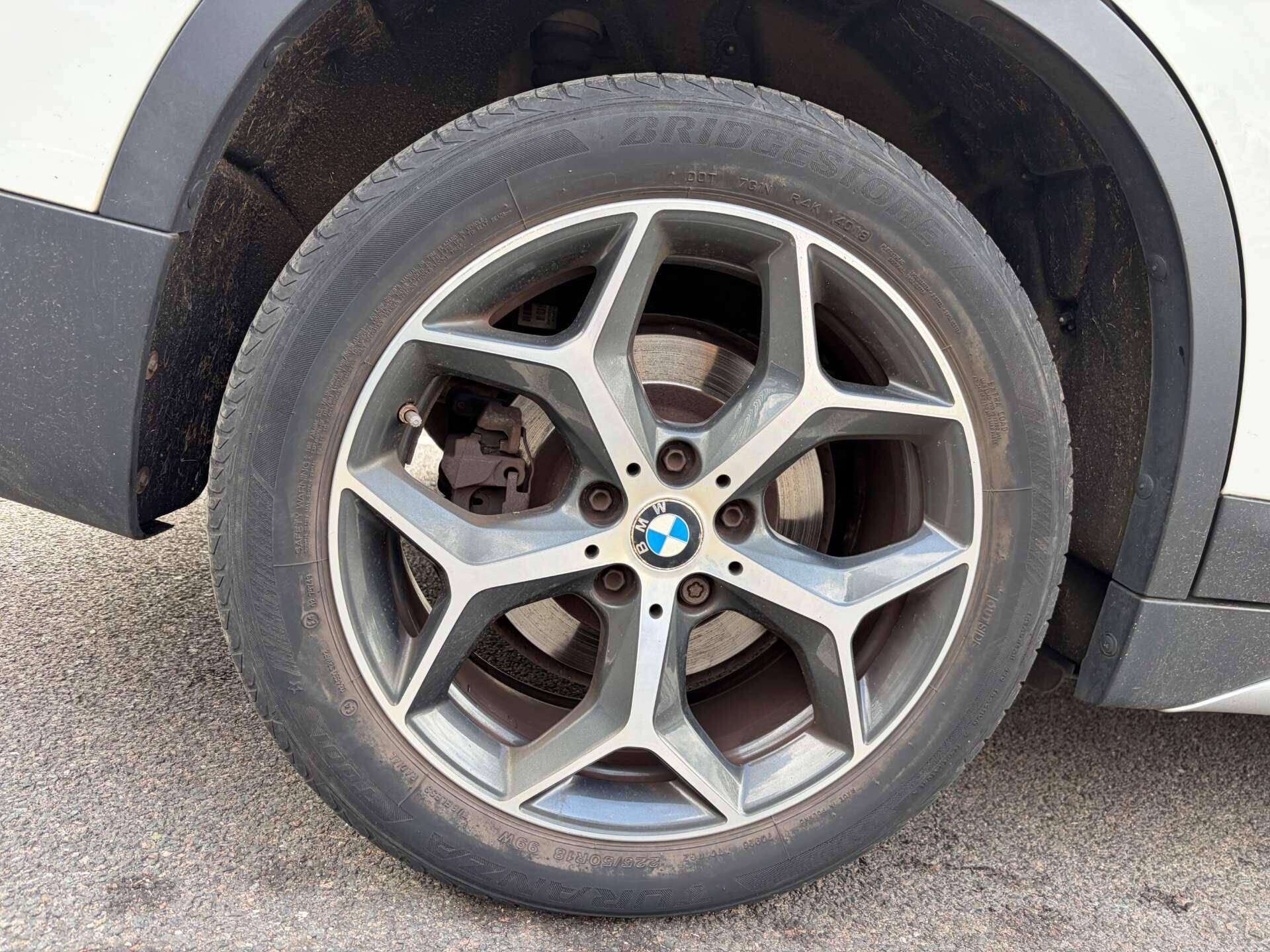 BMW X1 view 12