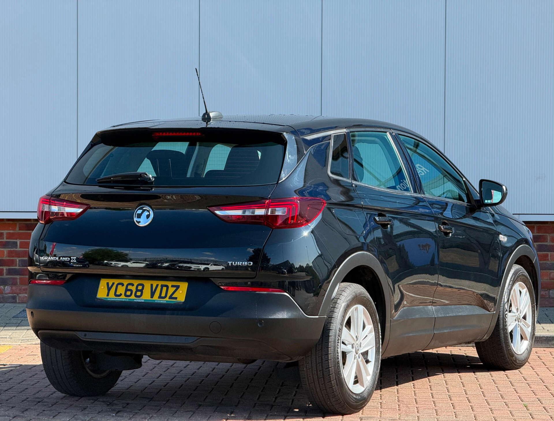 Vauxhall Grandland X view 10