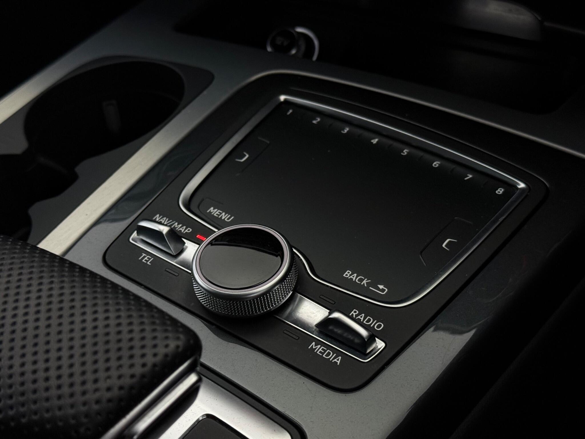 Audi Q7 view 23